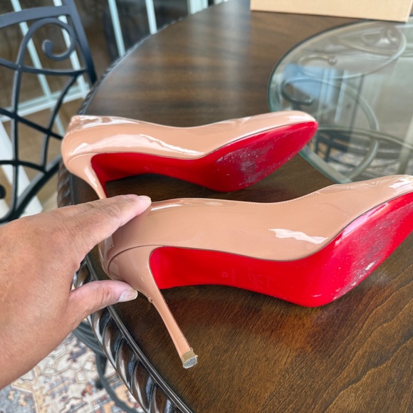 Louboutin nude patent Dolly - Picture 8 of 16